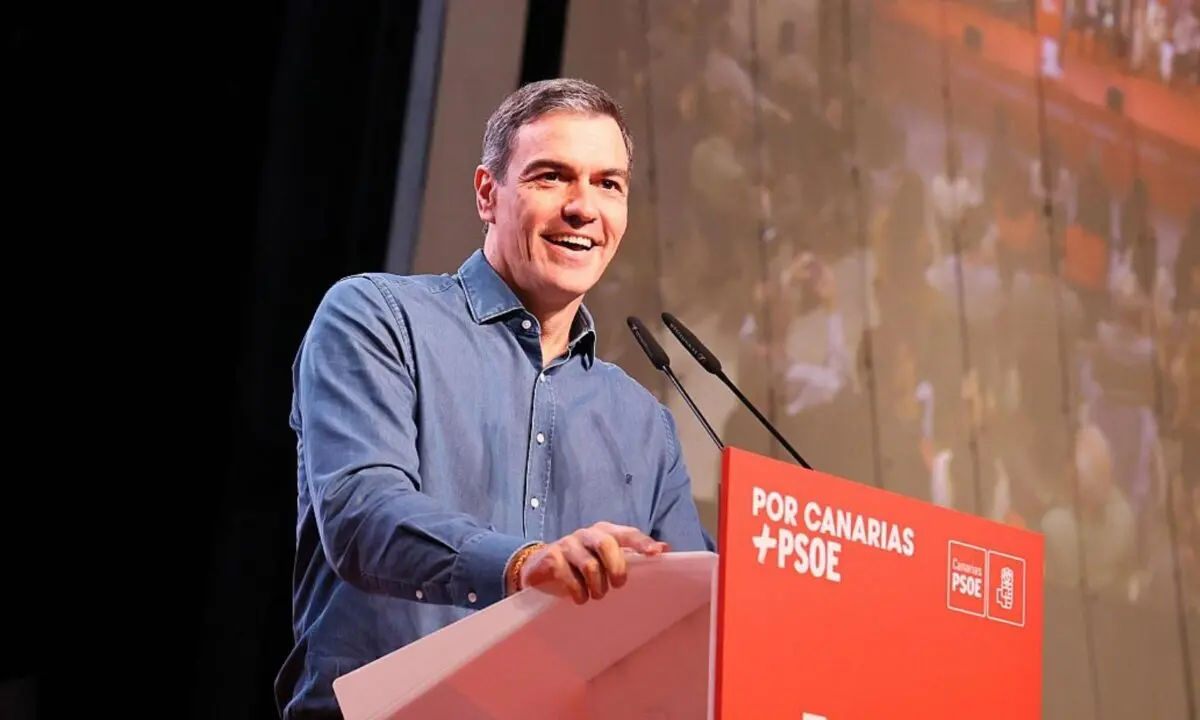  El presidente del Gobierno y secretario general socialista, Pedro S&aacute;nchez, ha asegurado que sacar&aacute; adelante &ldquo;s&iacute; o s&iacute;&rdquo; las medidas sociales del 'decreto &oacute;mnibus' frente a la &ldquo;coalici&oacute;n negacionista&rdquo; de PP y Vox.<br><br>"Vamos a buscar votos hasta debajo de las piedras por responsabilidad y por convicci&oacute;n. Para que la gente tenga sus derechos, los derechos que PP y Vox les han cercenado votando en contra esta semana en el Congreso", se ha comprometido S&aacute;nchez en la clausura este domingo del congreso regional del PSOE canario en el que el ministro de Pol&iacute;tica Territorial y Memoria Democr&aacute;tica, &Aacute;ngel V&iacute;ctor Torres, ha salido respaldado para continuar como l&iacute;der del partido en las islas.<br><br>El Gobierno sufri&oacute; su primera derrota parlamentaria del a&ntilde;o este mi&eacute;rcoles, despu&eacute;s de que el Congreso rechazara este mi&eacute;rcoles dos de los tres decretos-leyes que se somet&iacute;an a votaci&oacute;n: el impuesto a las energ&eacute;ticas y el denominado '&oacute;mnibus', que recoge medidas como la subida de pensiones, las ayudas al transporte y a los afectados por la DANA o la pr&oacute;rroga de la prohibici&oacute;n de desahucios y cortes de suministros a familias vulnerables.<br><br>En su contra, adem&aacute;s del PP, tambi&eacute;n votaron Vox y Junts. El mi&eacute;rcoles s&iacute; sali&oacute; adelante el decreto de la jubilaci&oacute;n parcial, que recoge cambios pactados con la patronal y los sindicatos, gracias al voto a favor del PP. 