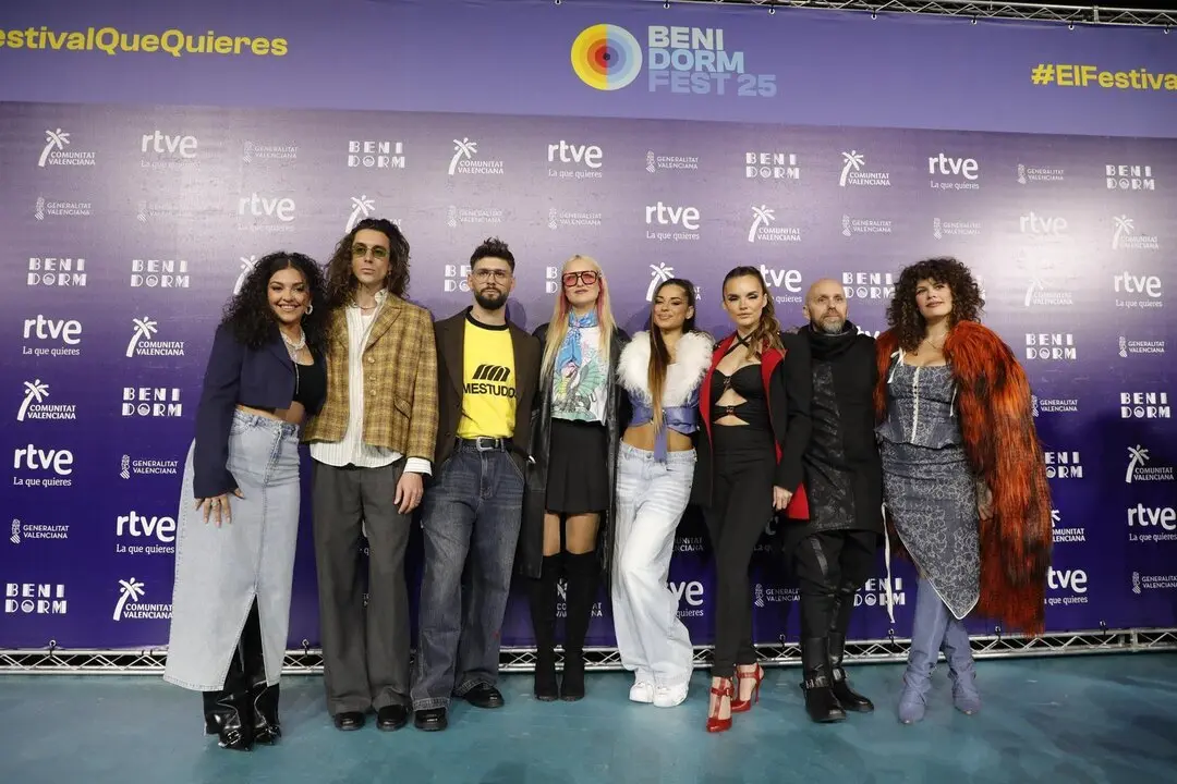 Los finalistas del Benidorm Fest 2025, Daniela Blasco, Kuve, Mawot, Lachispa, Mel &Ouml;mana, J Kbello y Lucas Bun, durante una rueda de prensa con los finalistas del Benidorm Fest 2025, en el Mirador del Castillo, a 31 de enero de 2025, en Benidorm, Alicante - Joaqu&iacute;n Reina - Europa Press 