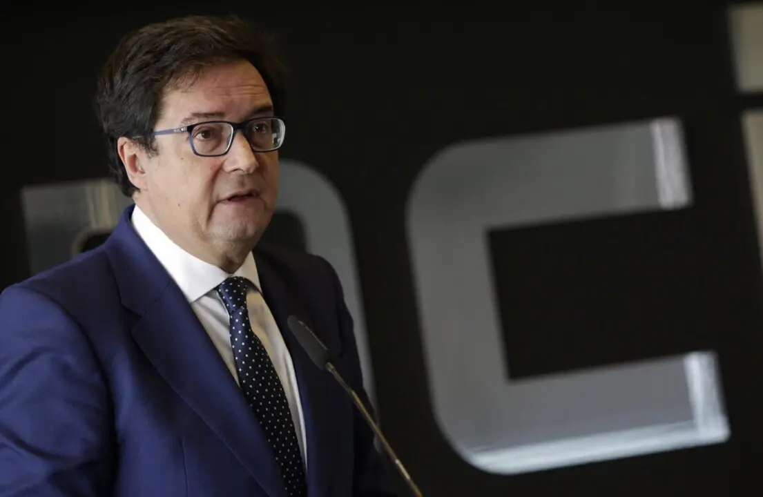  Archivo - El ministro de Transformaci&oacute;n Digital, &Oacute;scar L&oacute;pez, interviene durante la presentaci&oacute;n del informe sobre seguridad en juguetes conectados, en la sede del Incibe, a 13 de diciembre de 2024, en Le&oacute;n, Castilla y Le&oacute;n (Espa&ntilde;a). &Oacute;scar L&oacute;pez ha presen - Fernando Otero - Europa Press - Archivo 