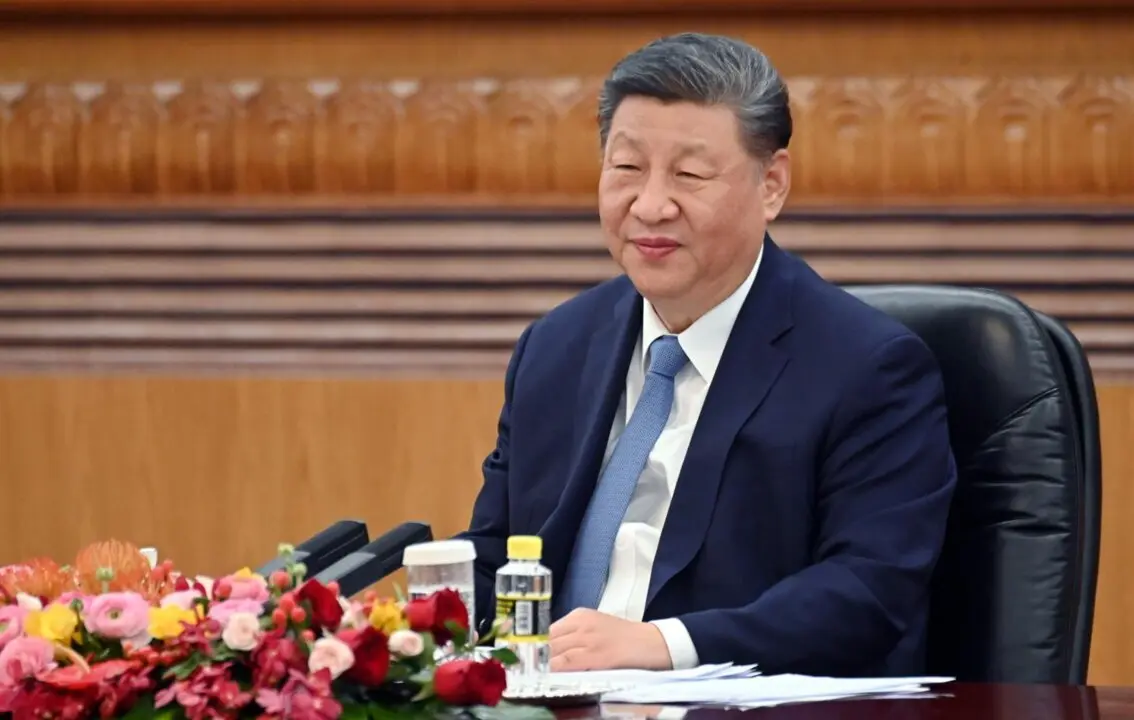  28 March 2025, China, Beijing: Chinese President Xi Jinping, holds a meeting with CEOs of global companies. Xi praised China as a safe investment location. Photo: Johannes Neudecker/dpa - Johannes Neudecker/dpa 