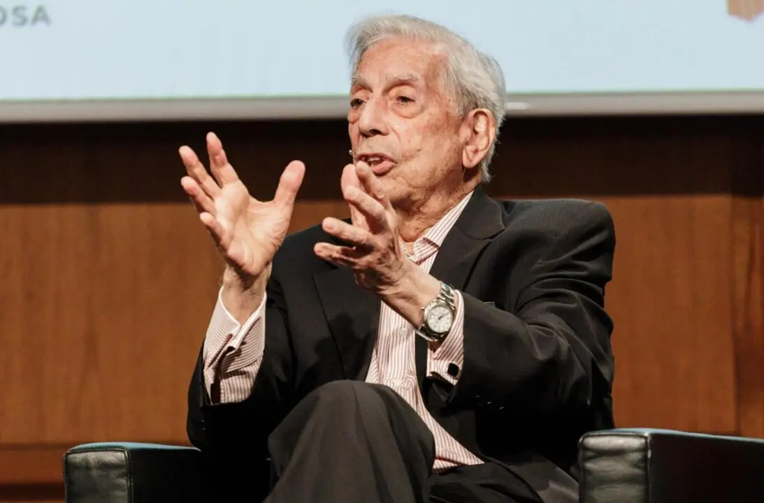  Archivo - El escritor Mario Vargas Llosa - Carlos Luj&aacute;n / Europa Press - Archivo 
