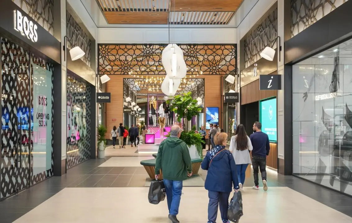  Archivo - El remodelado centro comercial &lsquo;Sevilla Fashion Outlet&rsquo;. A 31 de octubre de 2023, en Sevilla (Andaluc&iacute;a, Espa&ntilde;a). - Mar&iacute;a Jos&eacute; L&oacute;pez - Europa Press - Archivo 