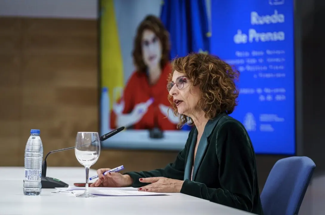  Archivo - La vicepresidenta primera del Gobierno y ministra de Hacienda, Mar&iacute;a Jes&uacute;s Montero. - A. P&eacute;rez Meca - Europa Press - Archivo 