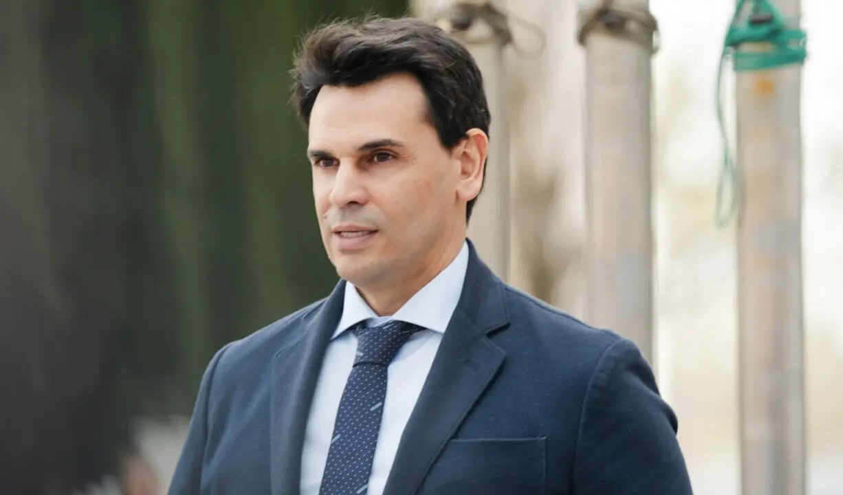  Archivo - Imagen de archivo de la pareja de la presidenta de la Comunidad de Madrid, Alberto Gonz&aacute;lez Amador. - Mateo Lanzuela - Europa Press - Archivo 