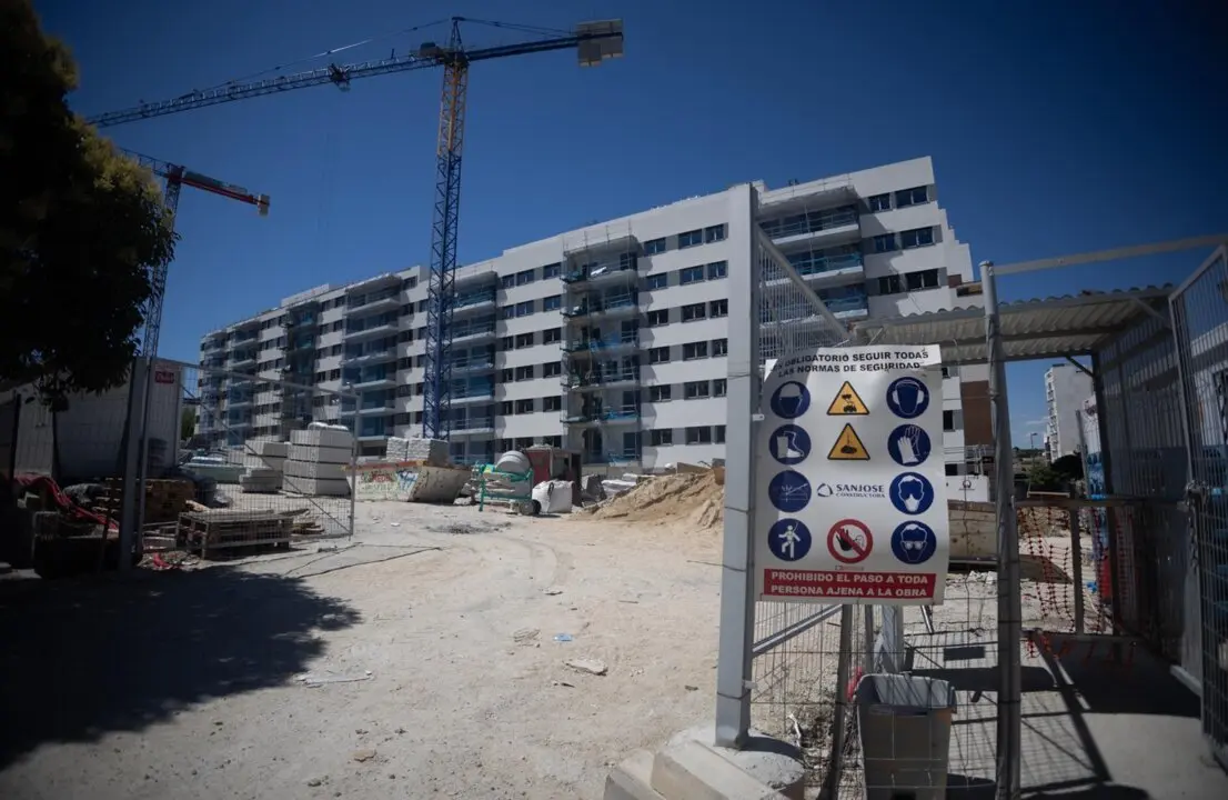  Archivo - Edificio de viviendas del Plan Vive en construcci&oacute;n. - Eduardo Parra - Europa Press - Archivo 