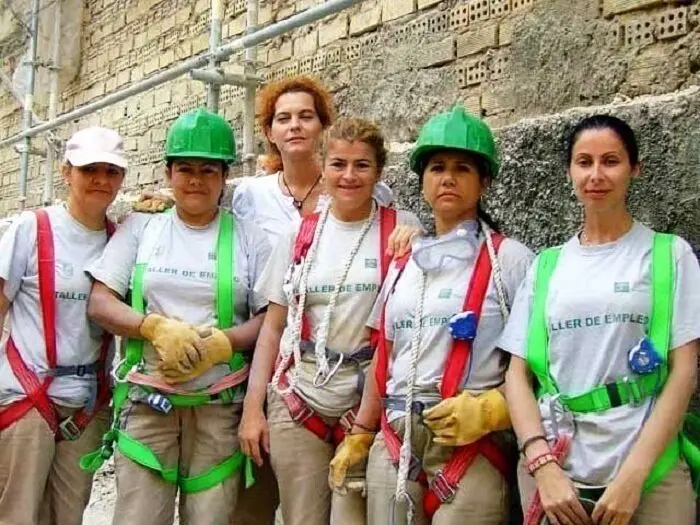  Mujeres trabajadoras 