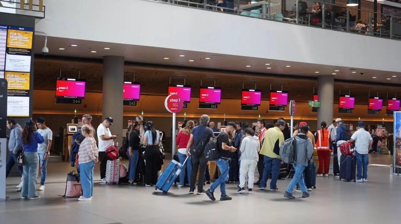  Archivo - Aviones, pasajeros, Colombia, turismo, aeropuertos, El Dorado - AERON&Aacute;UTICA CIVIL - Archivo 
