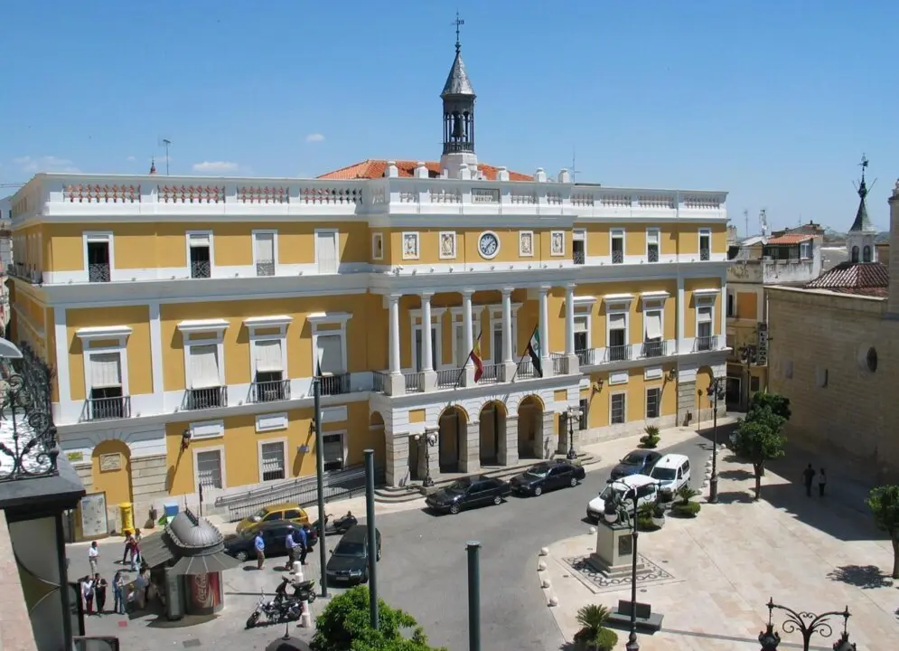  Archivo - Fachada del Ayuntamiento de Badajoz<br>- EUROPA PRESS - Archivo 