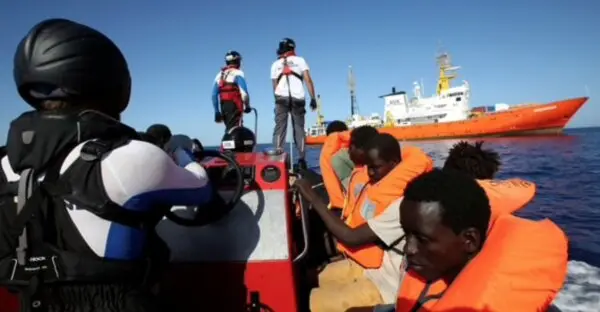  Inmigrantes rescatados. 