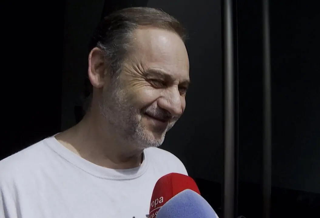  El exministro de Transportes Jos&eacute; Luis &Aacute;balos, ofrece declaraciones a los medios tras el registro de la UCO a su vivienda, a 10 de junio de 2025, en Valencia, Comunidad Valenciana (Espa&ntilde;a).<br>- Europa Press 