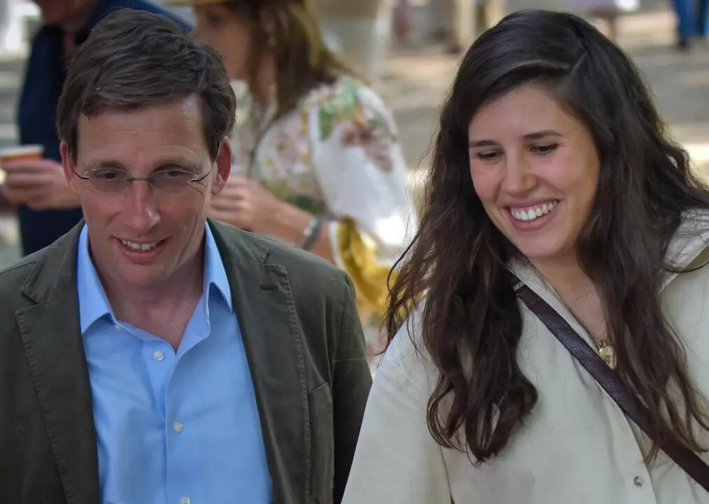  Archivo - Teresa Urquijo y Jos&eacute; Luis Mart&iacute;nez Almeida en el Global Champions Tour de h&iacute;pica celebrado en el Club de Campo, a 18 de mayo de 2025, en Madrid (Espa&ntilde;a).<br>- EUROPA PRESS REPORTAJES - Archivo 