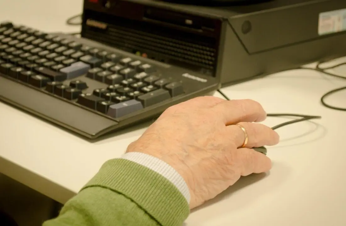  Archivo - Mano de jubilado<br>- EUROPA PRESS - Archivo 