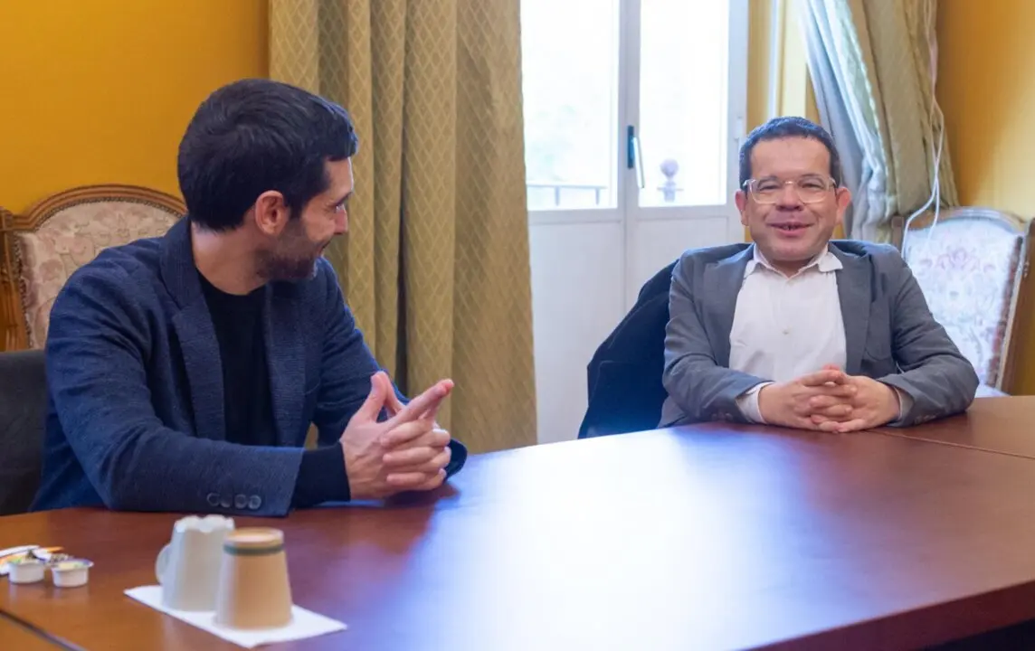  Archivo - El ministro de Derechos Sociales,Consumo y Agenda 2030, Pablo Bustinduy (i), junto al director del Real Patronato sobre Discapacidad, Jes&uacute;s Mart&iacute;n Blanco (d).<br>- Gustavo Valiente - Europa Press - Archivo 