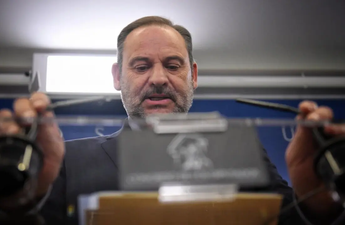  Archivo - El exministro Jos&eacute; Luis &Aacute;balos durante una rueda de prensa en el Congreso de los Diputados.<br>- Fernando S&aacute;nchez - Europa Press - Archivo 