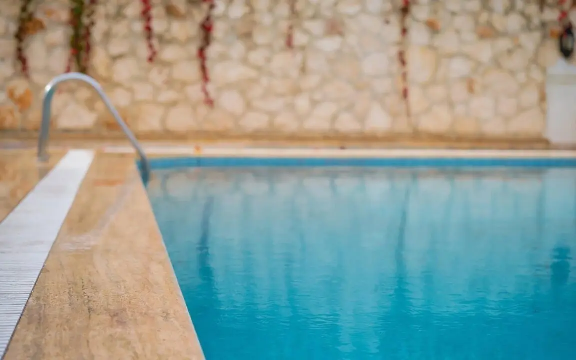  Piscina.<br>- ASOFAP 