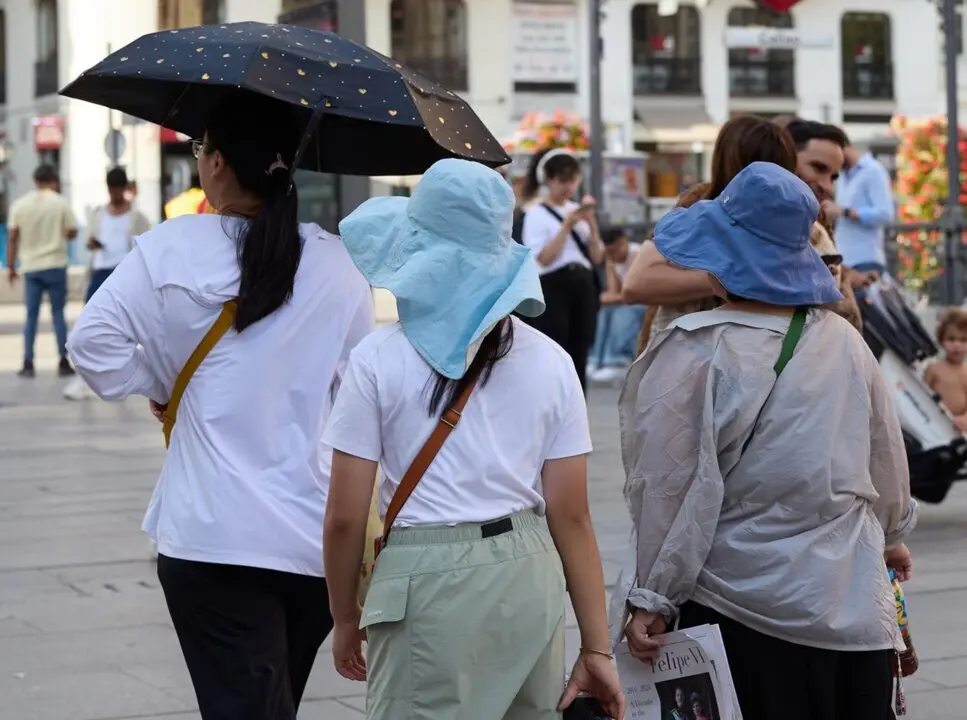  Archivo - Doce provincias en alerta amarilla y naranja por calor este domingo, con riesgo extremo en Murcia, Alicante y Valencia.<br>- Jes&uacute;s Hell&iacute;n - Europa Press - Archivo 