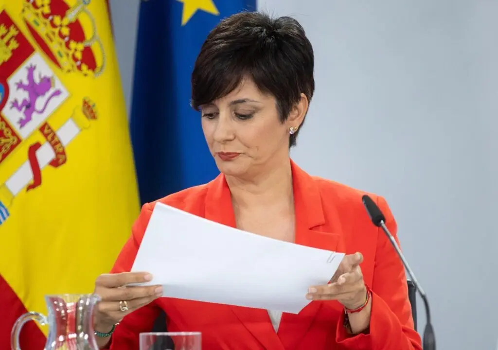  La Ministra de Vivienda y Agenda Urbana de Espa&ntilde;a, Isabel Rodr&iacute;guez Garc&iacute;a, ofrece declaraciones a la prensa tras el Consejo de Ministros, a 1 de julio de 2025, en Madrid (Espa&ntilde;a).<br>- Alejandro Mart&iacute;nez V&eacute;lez - Europa Press 