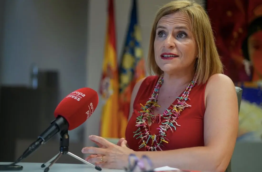  La delegada del Gobierno en la Comunitat Valenciana y secretaria general del PSPV de la ciudad de Val&egrave;ncia, Pilar Bernab&eacute;, durante una entrevista para Europa Press<br>- Eduardo Manzana - Europa Press 