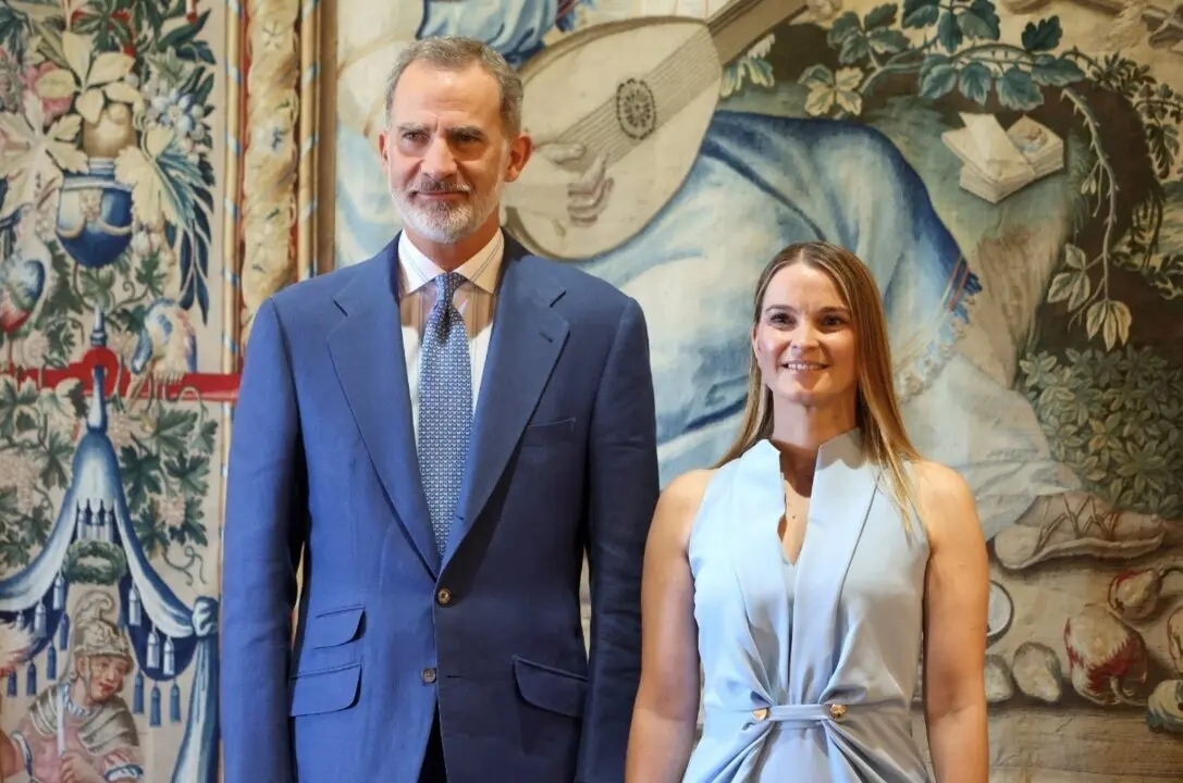  Archivo - El Rey Felipe VI y la presidenta del Govern, Marga Prohens.<br>- ISAAC BUJ - EUROPA PRESS - Archivo | EP 