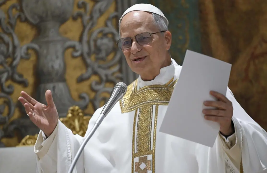  Archivo - Vatican, VATICAN: NO LIBRI** Italy, Rome, Vatican, 2025/5/9.Pope Leo XIV celebrates Holy Mass pro Ecclesia with Cardinals in the Sistine Chapel at the Vatican . Photograph by VATICAN MEDIA / Catholic Press Photo,Image: 997034687, License: Right<br>- VATICAN MEDIA / Zuma Press / ContactoPhoto 