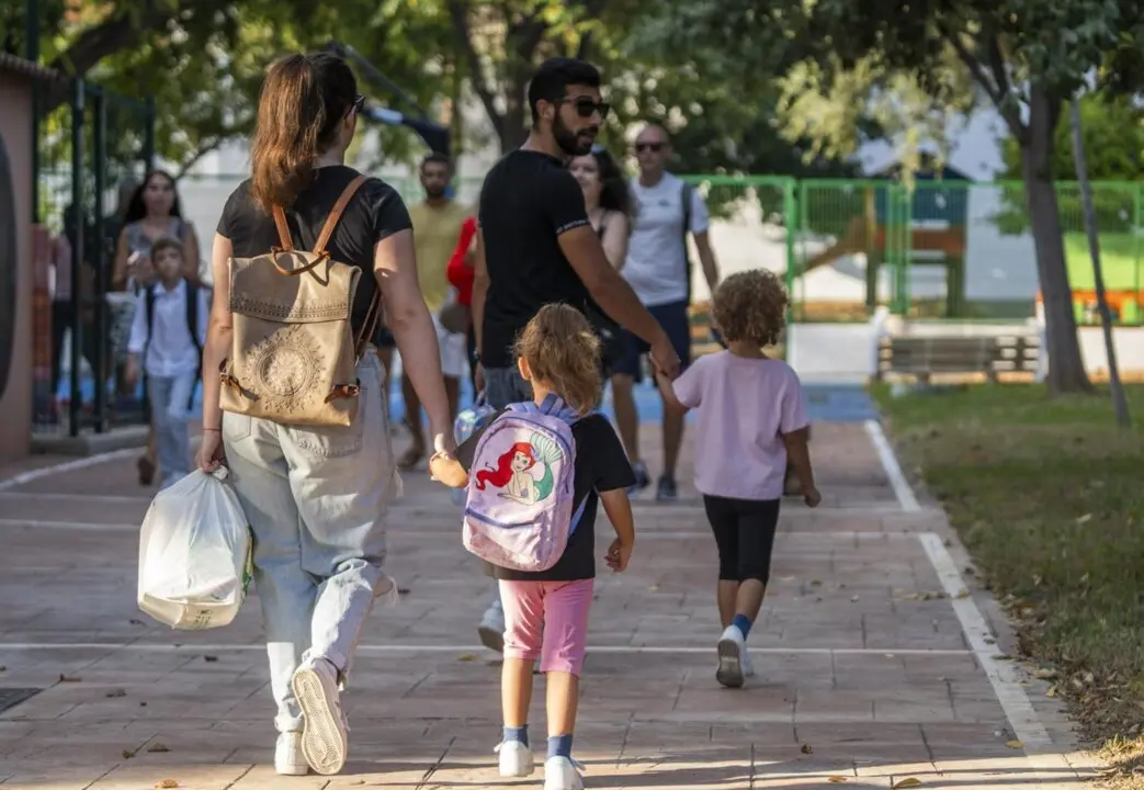 Archivo - Varios ni&ntilde;os a su llegada al colegio<br>- Jorge Gil - Europa Press - Archivo 