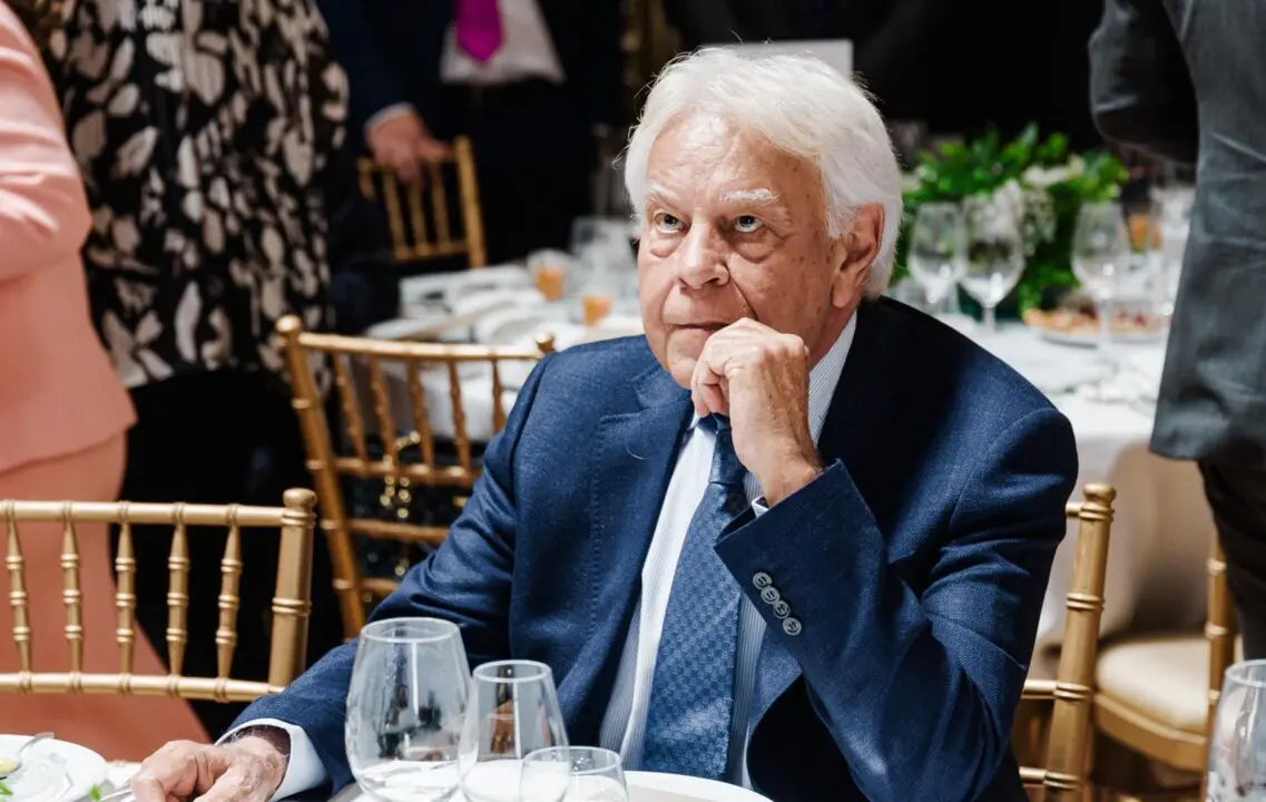  Archivo - El expresidente del Gobierno Felipe Gonz&aacute;lez durante la entrega de la medalla de honor del Consejo Empresarial Alianza Por Iberoam&eacute;rica (CEAPI) para los expresidentes Jos&eacute; Mar&iacute;a Aznar y Felipe Gonz&aacute;lez, a 20 de mayo de 2025, en Madrid (Espa&ntilde;a).<br>- Carlos Luj&aacute;n - Europa Press - Archivo 