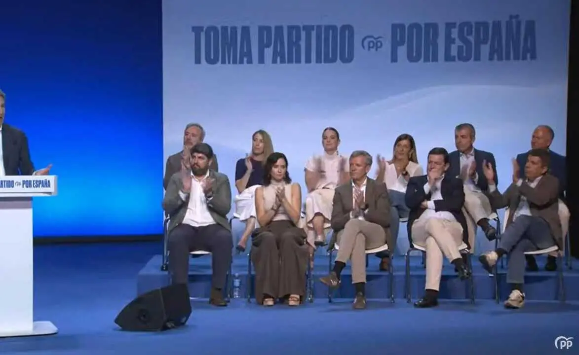  El l&iacute;der del PP, Alberto N&uacute;&ntilde;ez Feij&oacute;o, junto a los presidentes auton&oacute;micos del PP en Murcia.<br>- EUROPA PRESS 