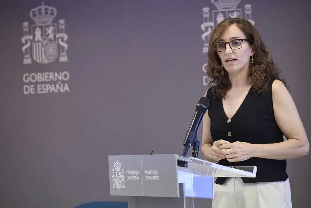  La ministra de Sanidad, M&oacute;nica Garc&iacute;a, durante una rueda de prensa tras presidir, de forma telem&aacute;tica, la reuni&oacute;n del Consejo Interterritorial del Sistema Nacional de Salud (CISNS), a 18 de septiembre de 2025, en Madrid (Espa&ntilde;a). Durante la rueda de prens<br>- Jes&uacute;s Hell&iacute;n - Europa Press 