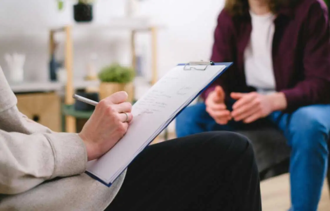  Imagen de recurso de una sesi&oacute;n de terapia 