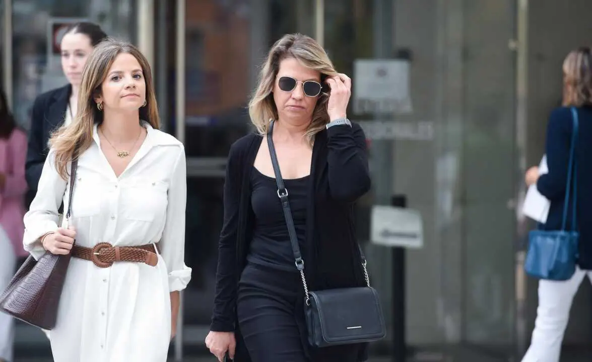  La asesora de Moncloa, Cristina &Aacute;lvarez (c), a su llegada a declarar por el &lsquo;caso Bego&ntilde;a G&oacute;mez&rsquo;, en los Juzgados de Plaza de Castilla, a 10 de septiembre de 2025, en Madrid (Espa&ntilde;a).<br>- Gustavo Valiente - Europa Press 