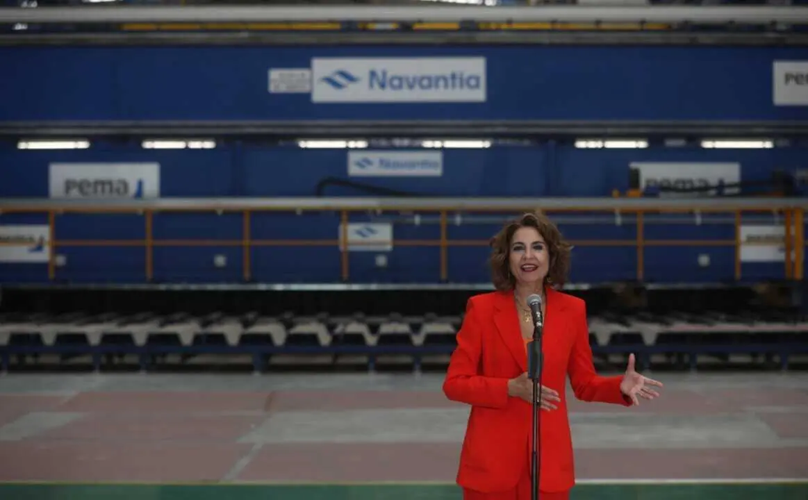  la vicepresidenta primera del Gobierno y ministra de Hacienda, Mar&iacute;a Jes&uacute;s Montero, interviene antes de la visita a las instalaciones del Navantia COEX Naval Systems. A 10 de octubre de 2025 en San Fernando, C&aacute;diz (Andaluc&iacute;a, Espa&ntilde;a). la vicepresidenta pr<br>- Javier S&aacute;nchez - Europa Press 