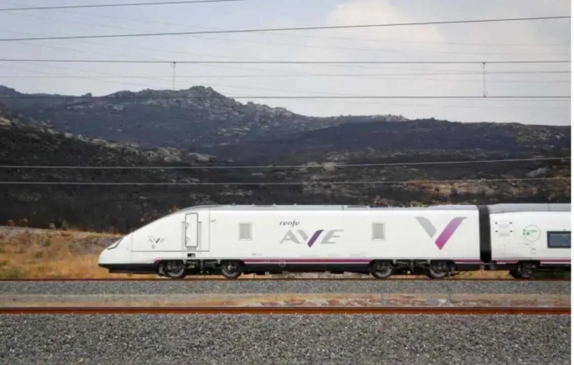  Un tren AVE.<br>- Carlos Castro - Europa Press 