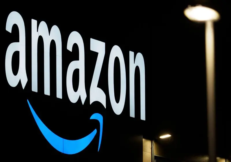  Archivo - FILED - 17 December 2020, Brandenburg, Schoenefeld: The logo of the US retail and tech giant Amazon is seen on the facade of a sorting center. Photo: Soeren Stache/dpa-Zentralbild/dpa - Soeren Stache/dpa-Zentralbild/dp - Archivo 