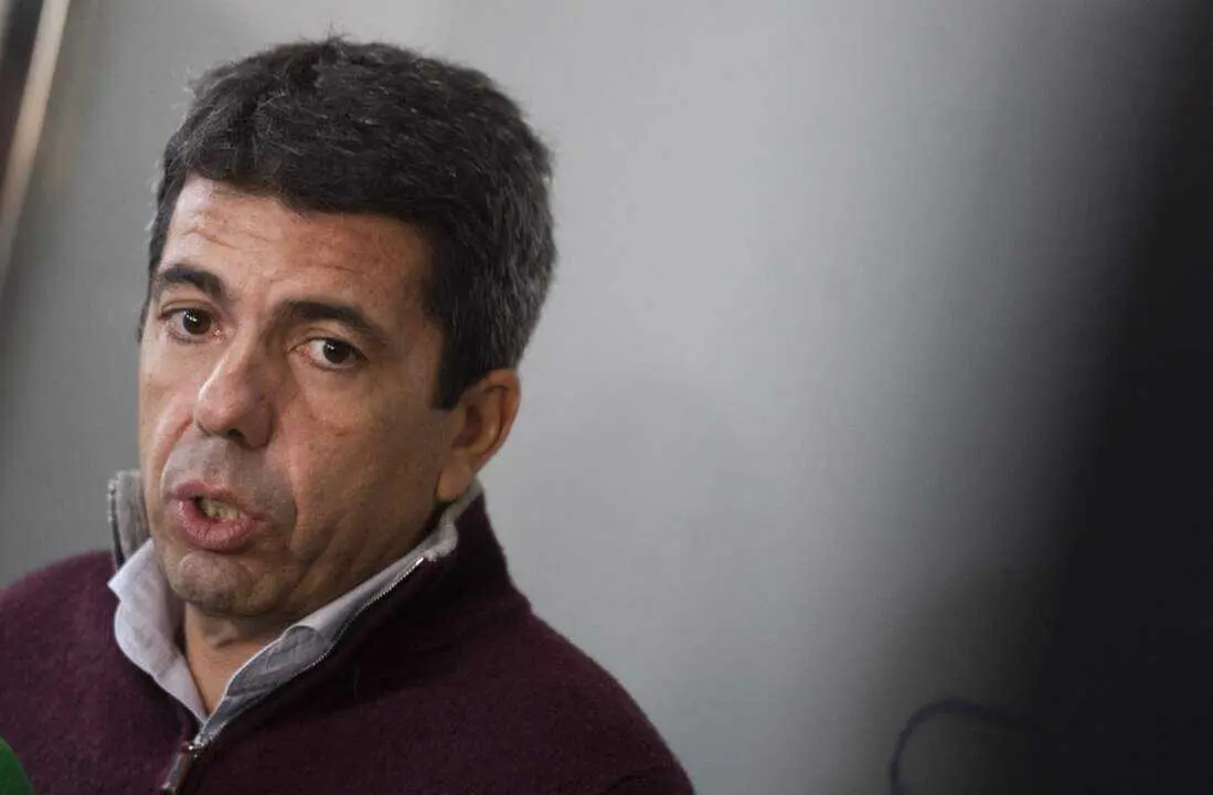  El 'president' de la Generalitat, Carlos Maz&oacute;n, ofrece declaraciones a los medios - Jorge Gil - Europa Press 