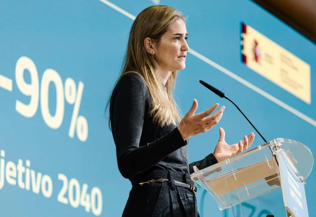 La vicepresidenta del Gobierno y ministra para la Transici&oacute;n Ecol&oacute;gica y el Reto Demogr&aacute;fico, Sara Aagesen, durante a la presentaci&oacute;n del nuevo paquete de ayudas a la descarbonizaci&oacute;n y la competitividad, en la sede del Ministerio, a 13 de octubre de 2025
- Carlos Luj&aacute;n - Europa Press