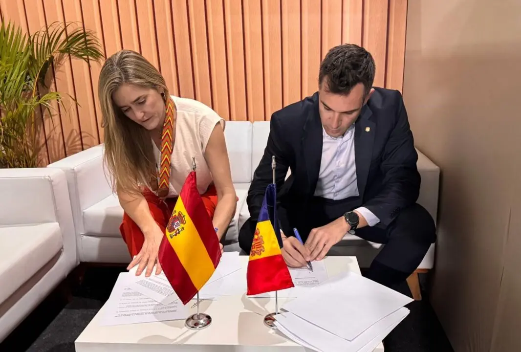 Forn&eacute; y Aagesen durante la firma del convenio
- GOVERN D'ANDORRA