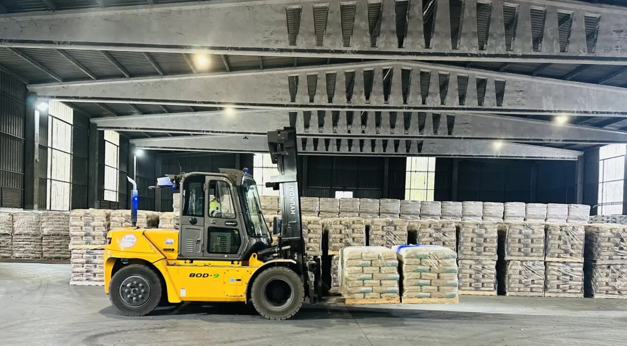 F&aacute;brica de cemento
- OFICEMEN