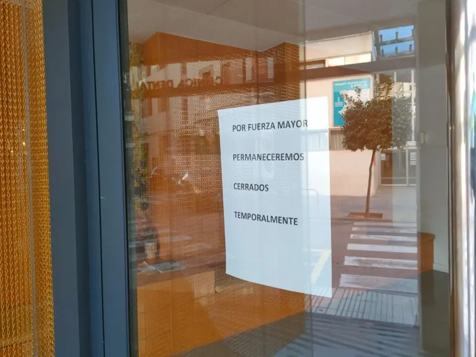 Cartel en la cl&iacute;nica dental donde fue tratada la menor
- EUROPA PRESS