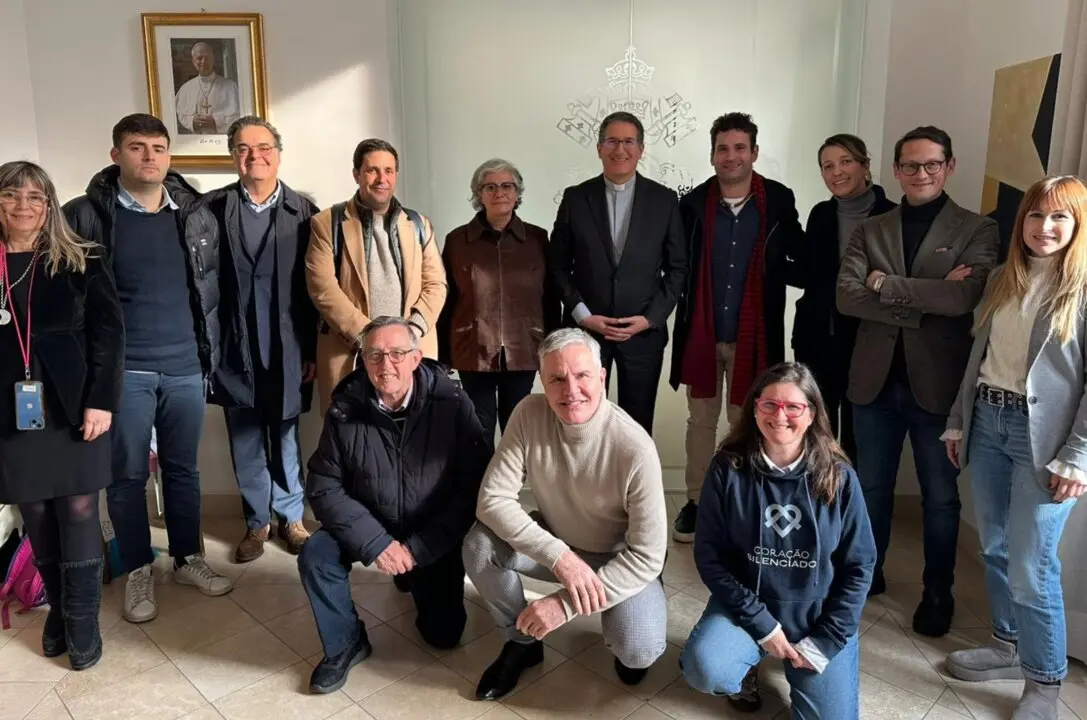 Asociaciones de v&iacute;ctimas en el marco de la reuni&oacute;n con la Comisi&oacute;n para la protecci&oacute;n de los menores del Vaticano.
- ANIR