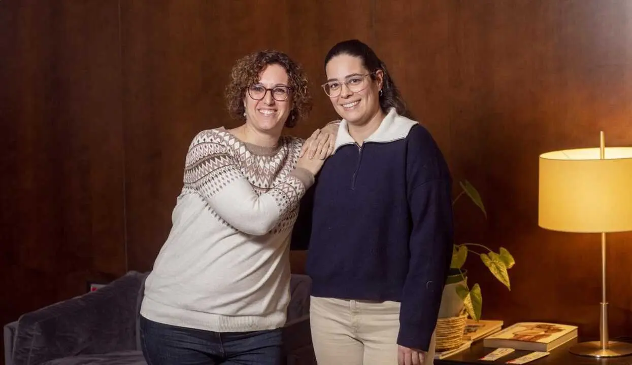 Las psic&oacute;logas expertas en duelo del Equipo de Atenci&oacute;n Psicosocial (EAPS) Mutuam Elisa Sanz y Marta Guti&eacute;rrez.