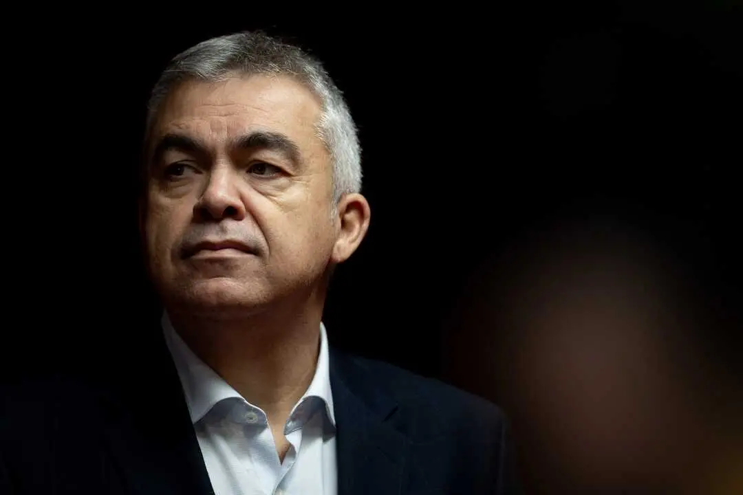 El ex secretario de Organizaci&oacute;n del PSOE Santos Cerd&aacute;n a su llegada a la Comisi&oacute;n de Investigaci&oacute;n del &lsquo;caso Koldo&rsquo;, en el Senado, a 17 de diciembre de 2025, en Madrid (Espa&ntilde;a).