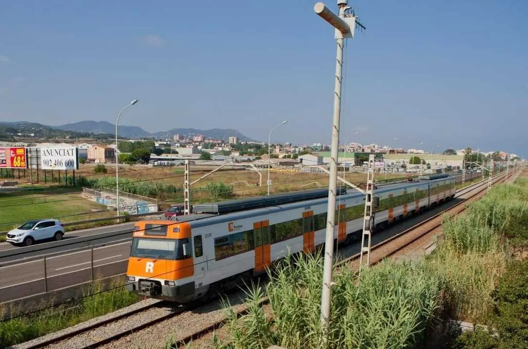 Archivo - Un tren de Rodalies.