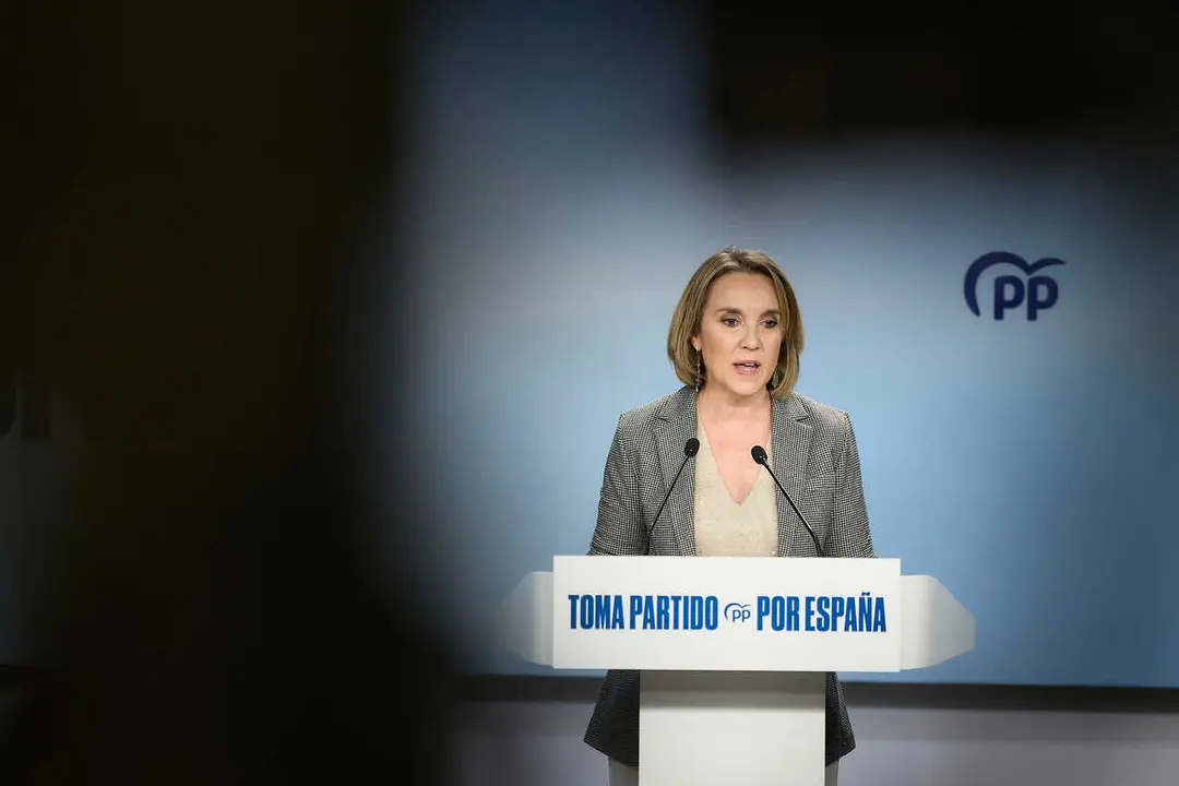 La vicesecretaria de Regeneraci&oacute;n del Partido Popular, Cuca Gamarra, durante una rueda de prensa posterior a la reuni&oacute;n del Comit&eacute; de Direcci&oacute;n del PP, en la sede del PP, a 15 de diciembre de 2025, en Madrid (Espa&ntilde;a).