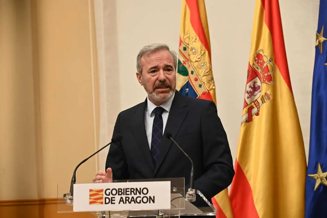 El presidente de Arag&oacute;n, Jorge Azc&oacute;n, durante una rueda de prensa, en el Edificio Pignatelli, a 15 de diciembre de 2025, en Zaragoza, Arag&oacute;n (Espa&ntilde;a).