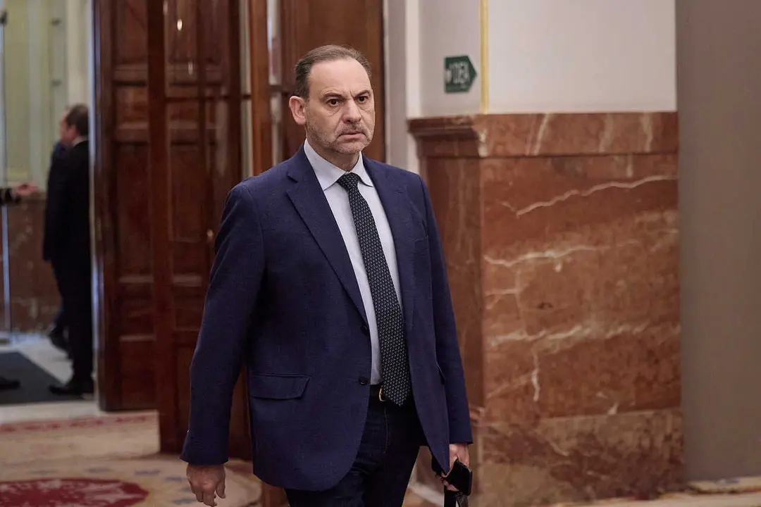 Archivo - El exministro Jos&eacute; Luis &Aacute;balos a su llegada a una sesi&oacute;n plenaria en el Congreso de los Diputados.