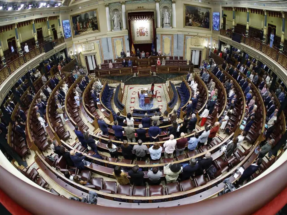 Archivo - Diputados en el hemiciclo