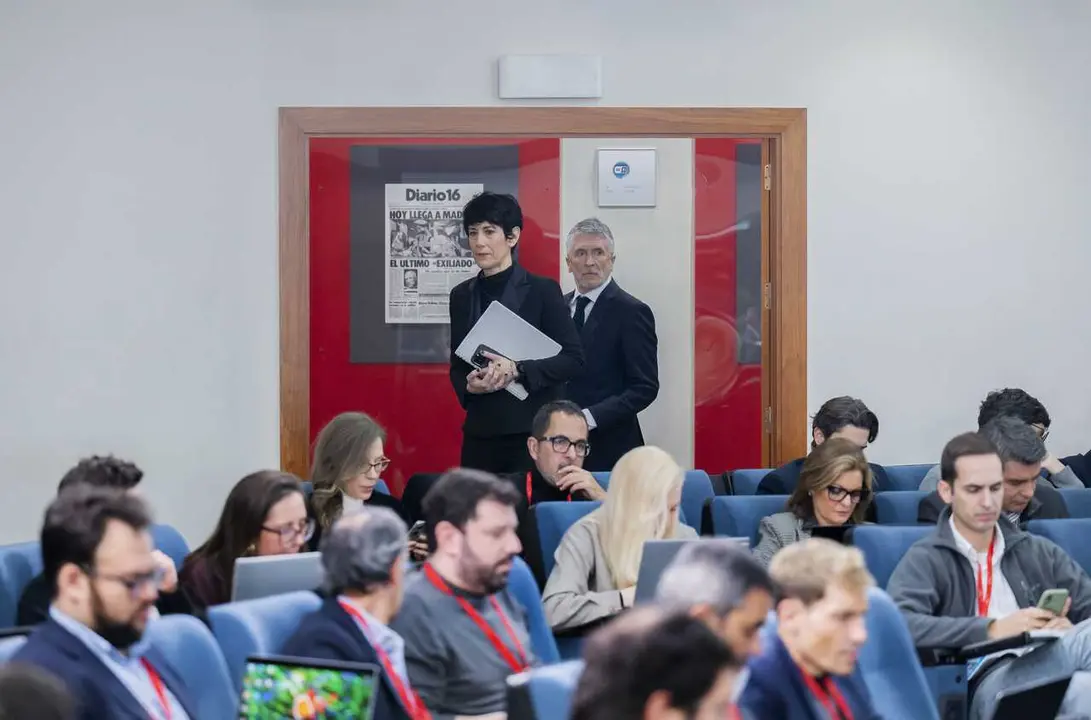 El ministro del Interior, Fernando Grande-Marlaska, y la ministra de Inclusi&oacute;n Seguridad Social y Migracioneas y Portavoz del Gobierno, Elma Saiz, a su llegada a la rueda de prensa