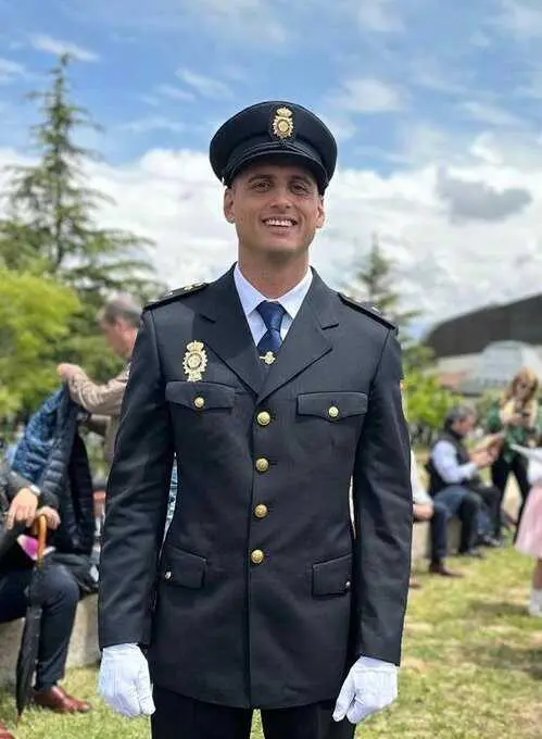 Un agente de la Polic&iacute;a que viajaba a Madrid ayud&oacute; a socorrer a otros pasajeros del Iryo y luego del Alvia, tras el accidente ferroviario en Adamuz (C&oacute;rdoba)