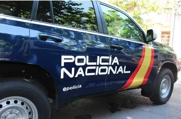 Archivo &ndash; Veh&iacute;culo de la Polic&iacute;a Nacional durante un operativo de servicio.
POLIC&Iacute;A NACIONAL / Archivo