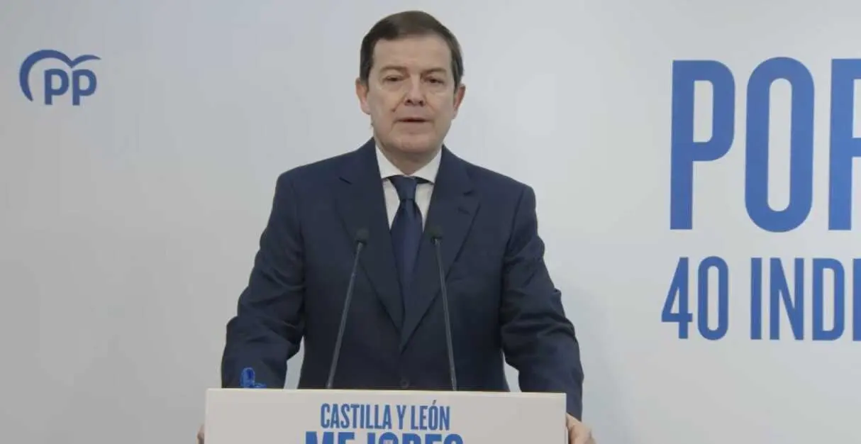 El presidente del PP de Castilla y Le&oacute;n, Alfonso Fern&aacute;ndez Ma&ntilde;ueco, durante una rueda de prensa con motivo de la convocatoria de elecciones en la Comunidad